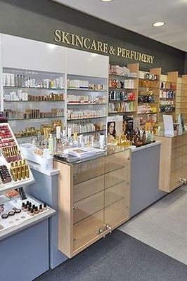 化妝品零售 渠道變革、消費者洞察與未來趨勢